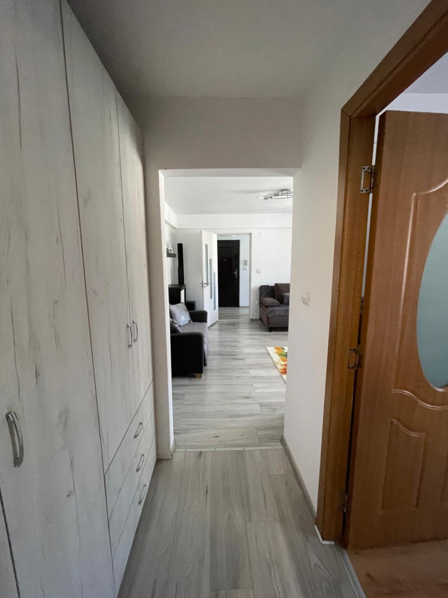 Guest House-Straja Lupeni Lupeni  Экстерьер фото